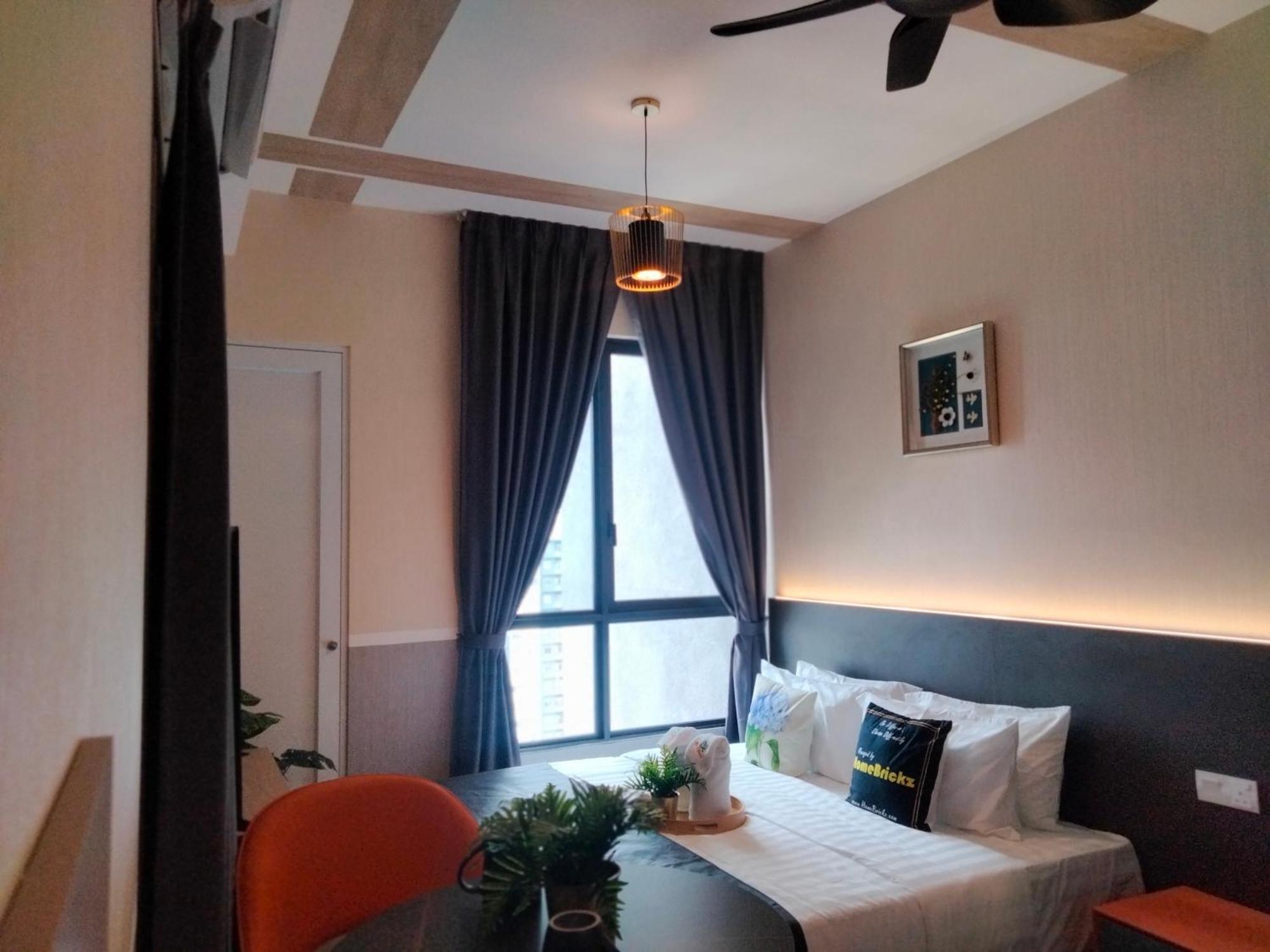 Bangsar South Botanical I Bed & Pillow *
