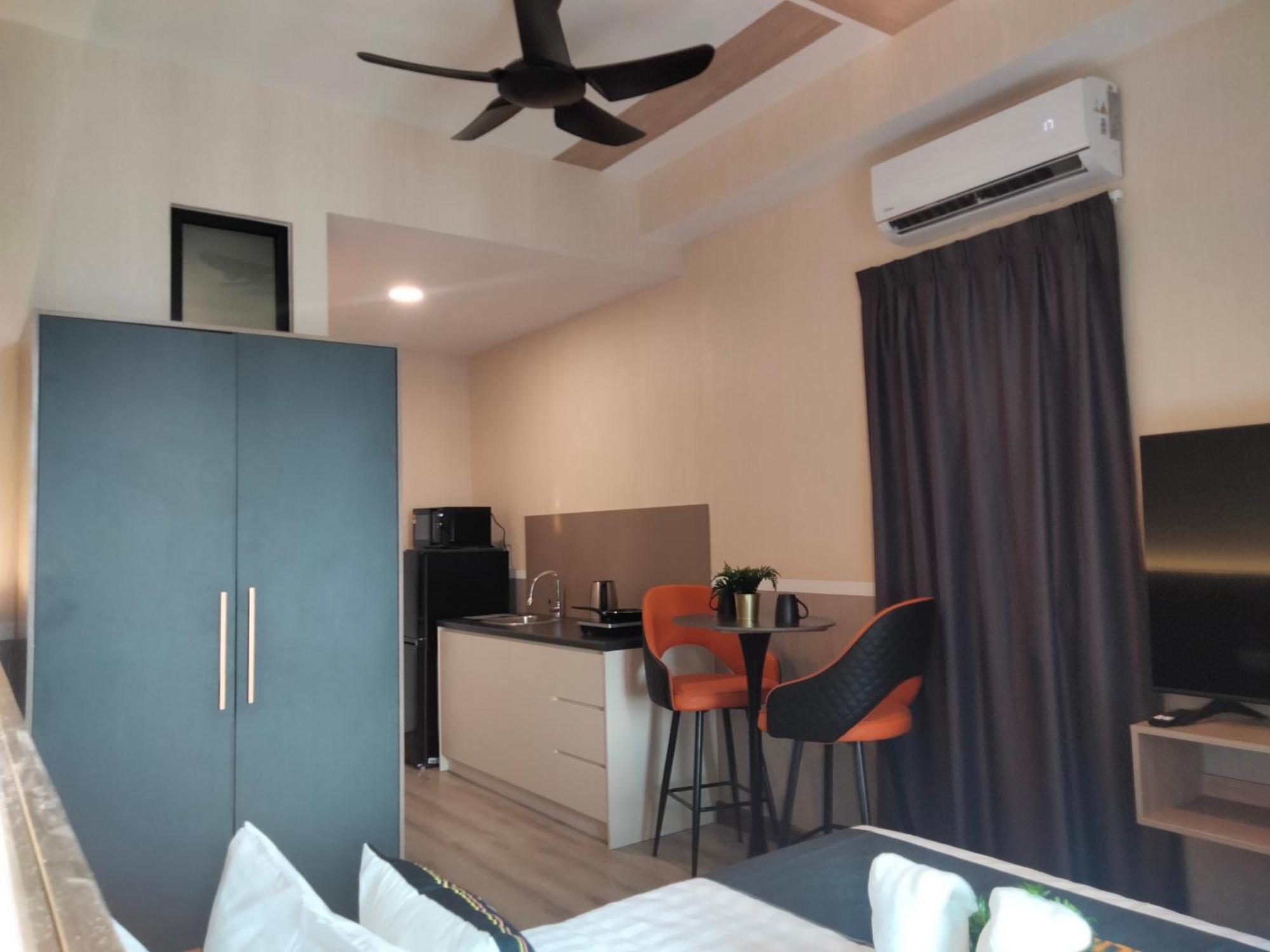 Aparthotel Bangsar South Botanical I Bed & Pillow