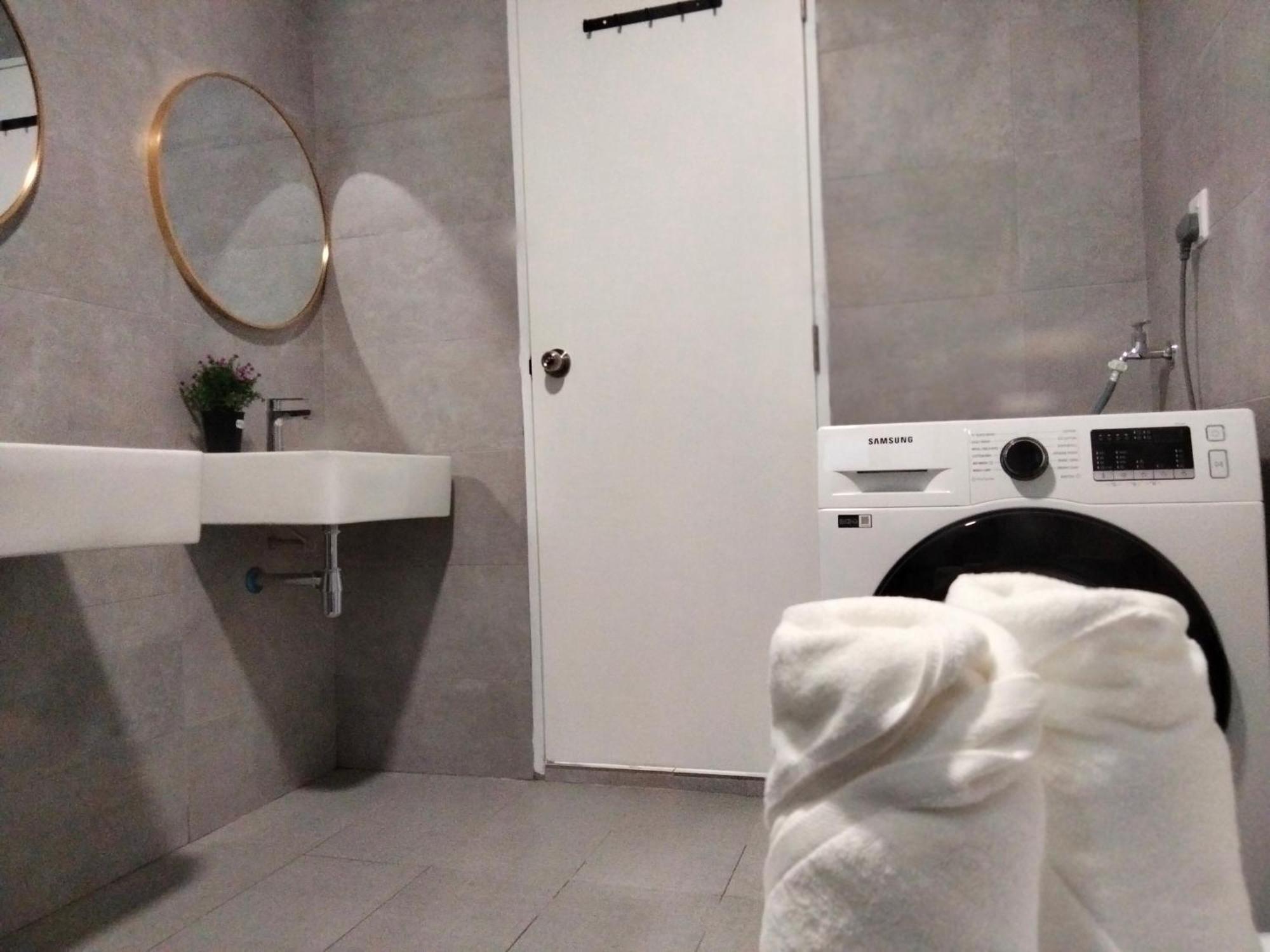 Aparthotel Bangsar South Botanical I Bed & Pillow