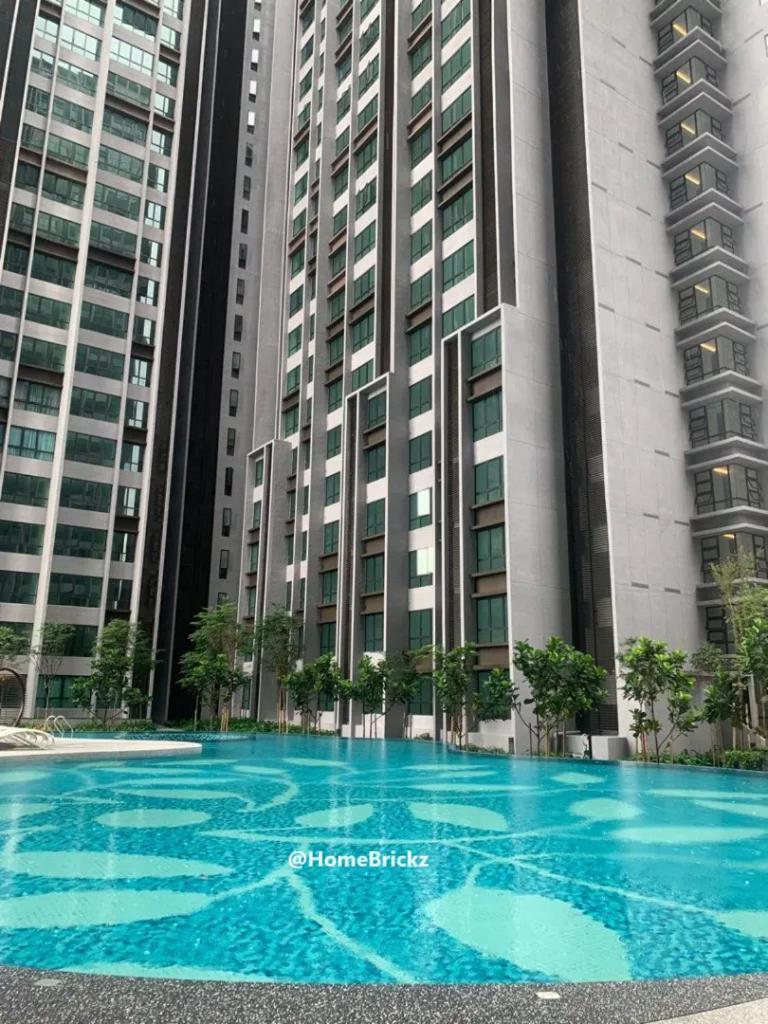 Bangsar South Botanical I Bed & Pillow