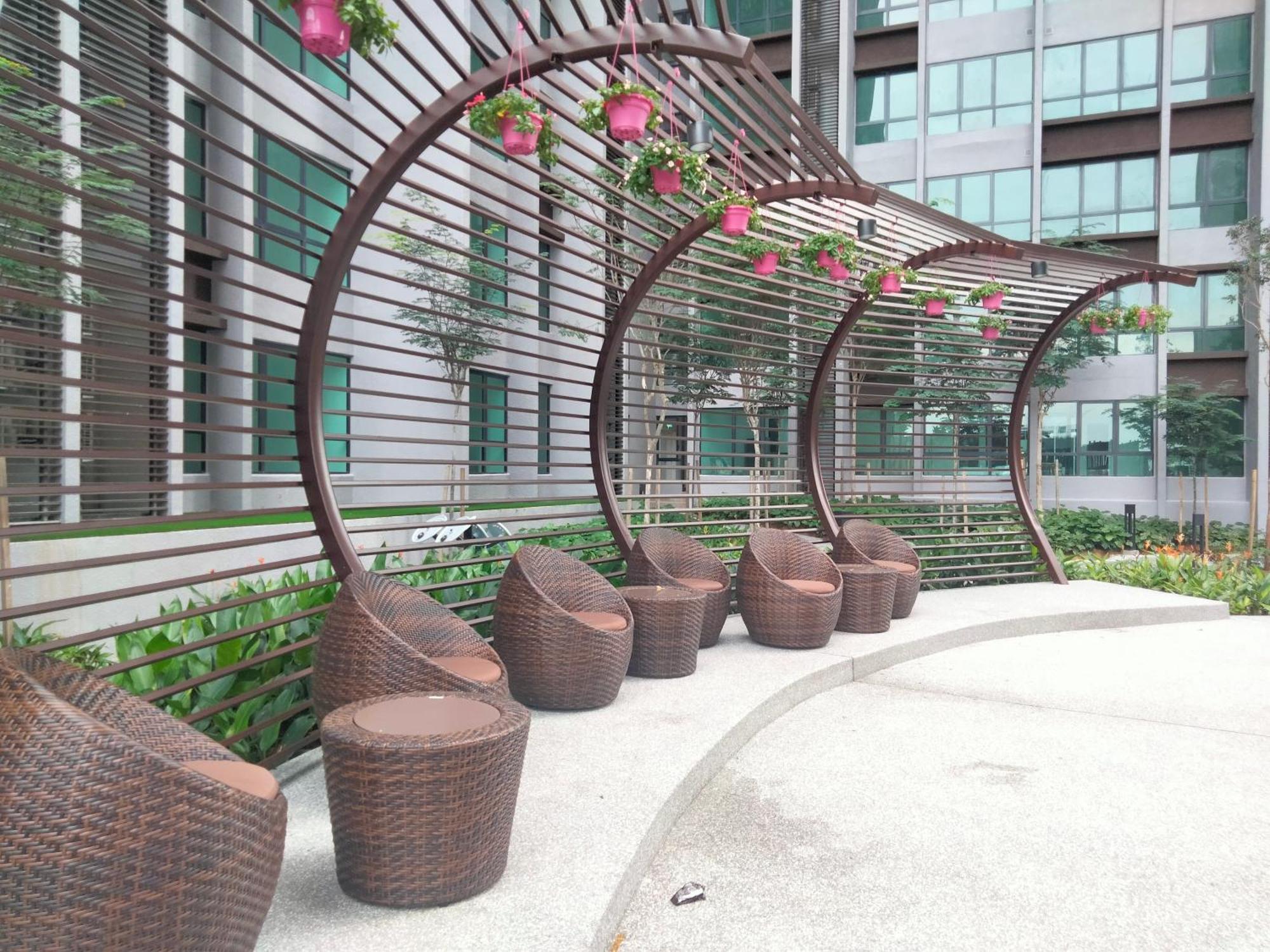 Bangsar South Botanical I Bed & Pillow
